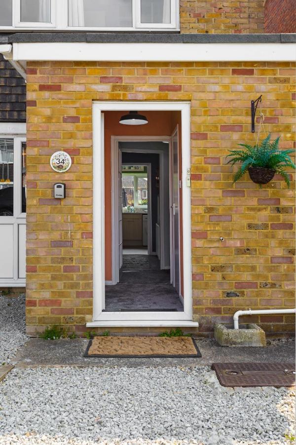 Perfect For Contractors - Canterbury - Free Parking - Ultra Wifi Екстериор снимка