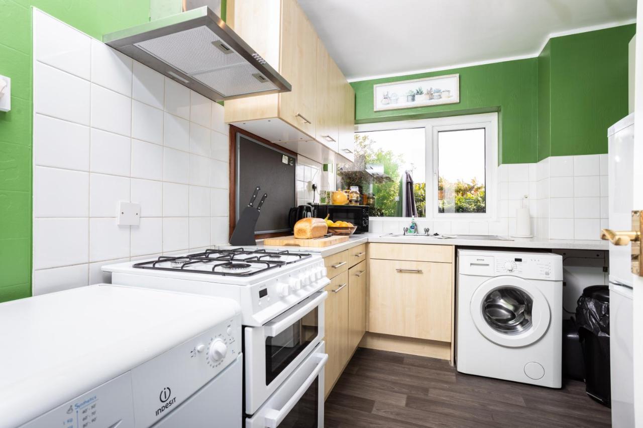 Perfect For Contractors - Canterbury - Free Parking - Ultra Wifi Екстериор снимка