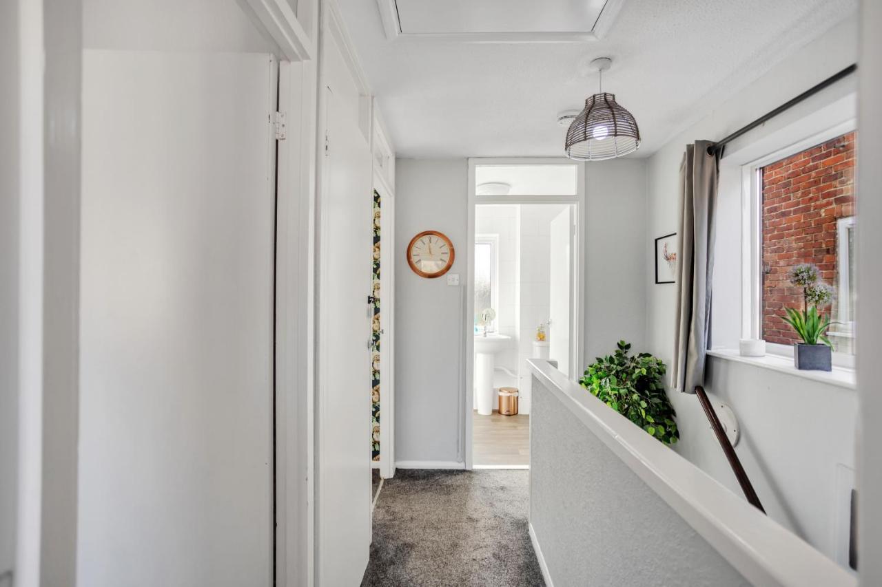 Perfect For Contractors - Canterbury - Free Parking - Ultra Wifi Екстериор снимка